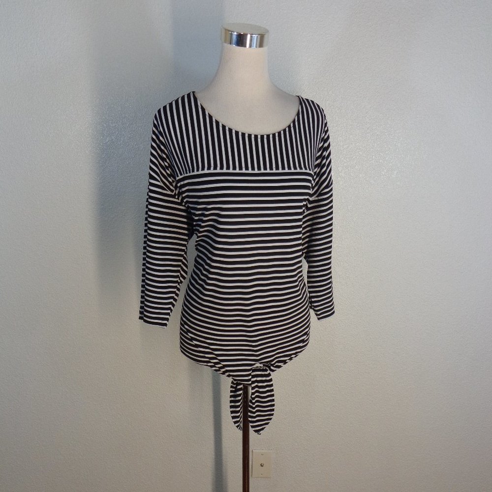 Chico's Easywear Size 3 Pullover Front Tie 3/4 Sleeve Shirt Black White STriped